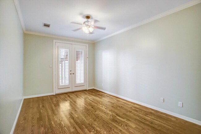 Building Photo - 6638 Minola St