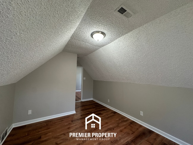 Building Photo - Newly Renovated Cordova Gem | 3BR/2.5BA with Soaking Tub & 2-Car Garage