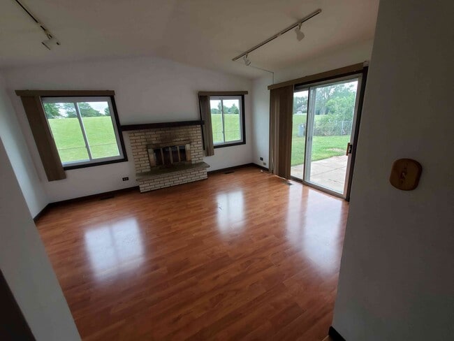 Building Photo - 4551 Bicek Ct