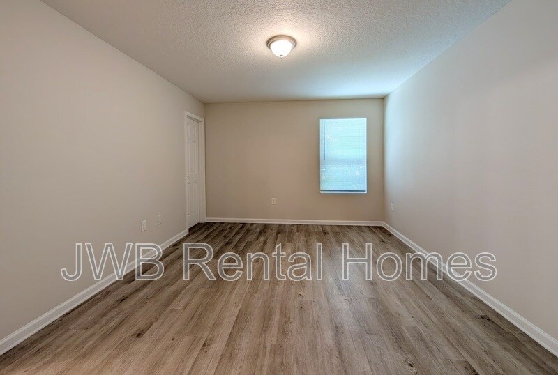 Building Photo - 7804 Playschool Ln
