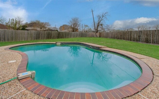 Building Photo - 2538 Knights Cir