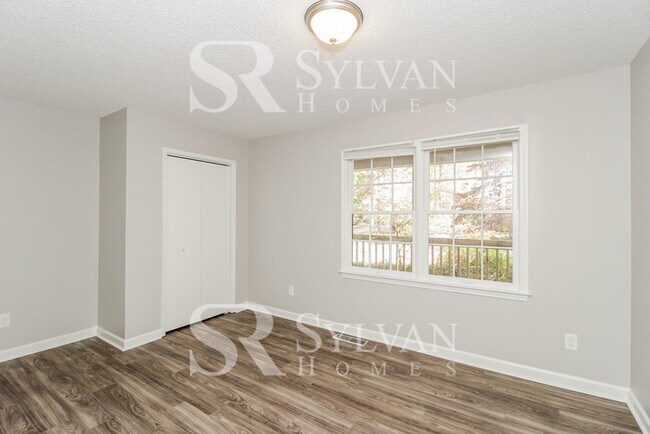 Building Photo - Coming HOME never felt so good!