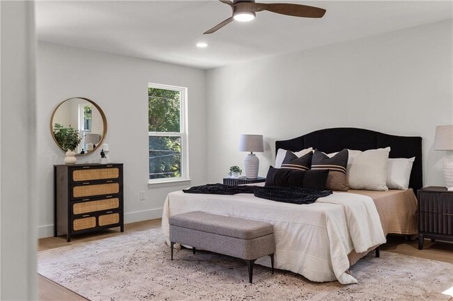 Building Photo - 3183 Zion St