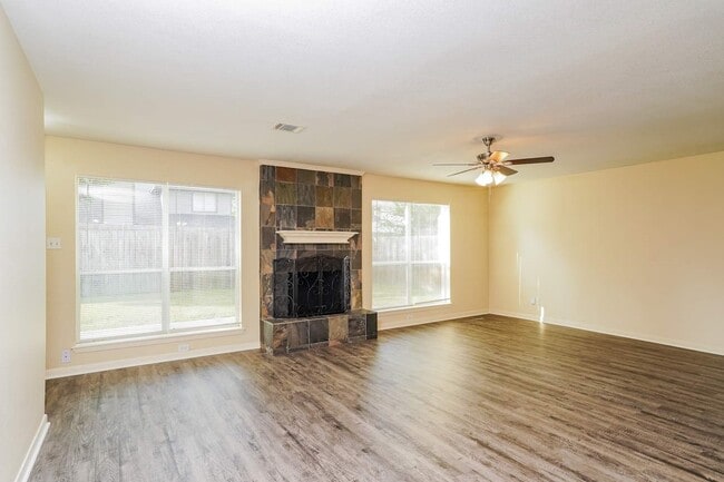 Building Photo - 6902 Fawn River Dr