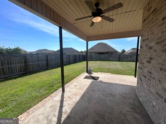 Building Photo - 221 Caleb Way