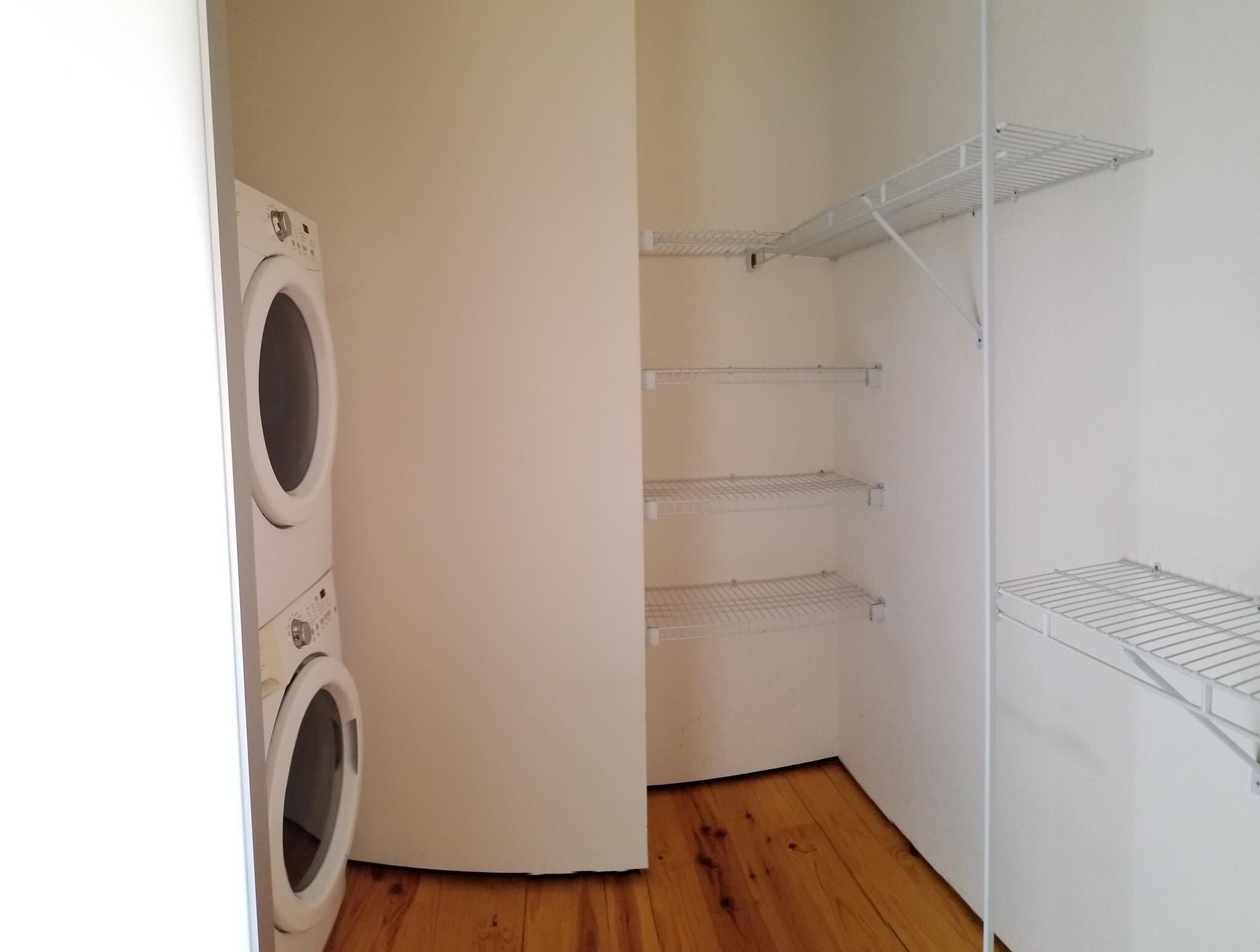 Building Photo - 804 N Neil St