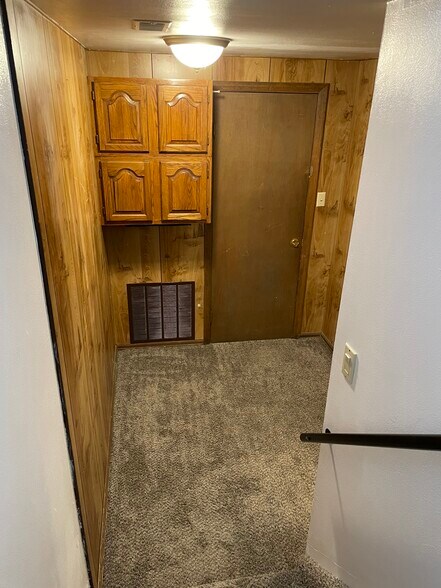 Downstairs Common Area - 2604 Tremont St