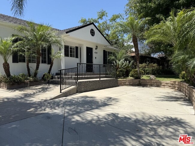 Building Photo - 4747 Cartwright Ave