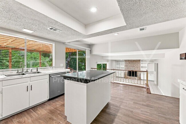 Building Photo - 2404 Gabriel View Dr