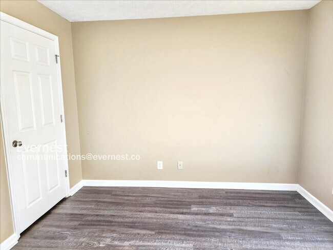 Building Photo - 3203 Fairington Ridge Cir