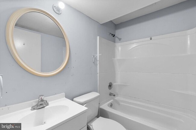 Building Photo - 9419 Horizon Run Rd