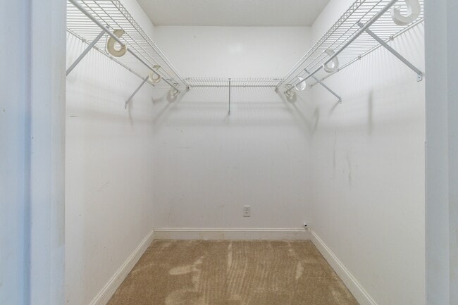 Building Photo - 2821 Vicksburg Ln