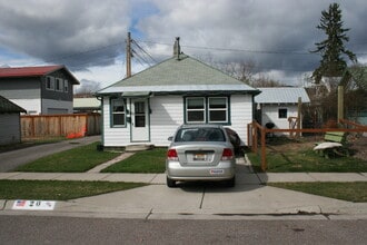 Building Photo - 20 Columbia Ave