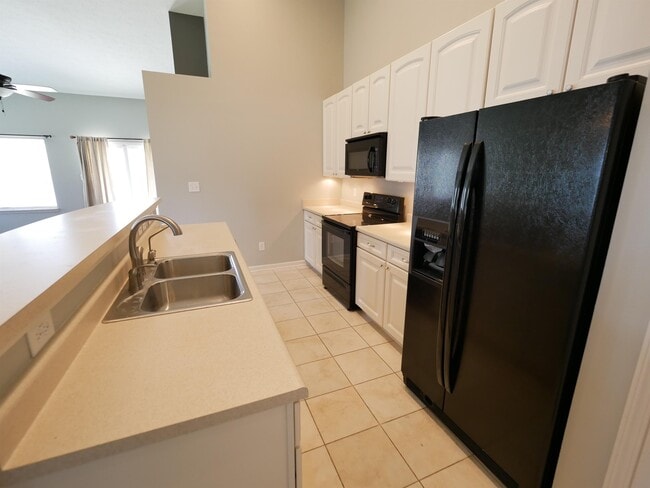 Building Photo - 16841 Loch Cir