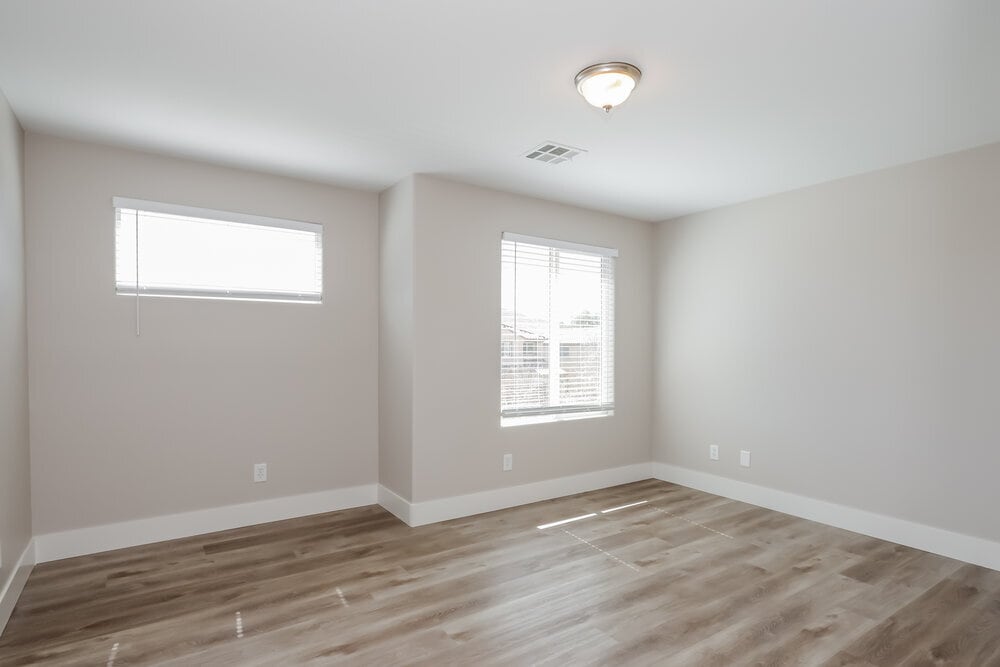 Building Photo - 2900 Rothesay Ave