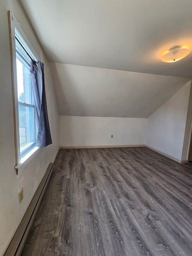 Building Photo - 923 Rohrerstown Rd