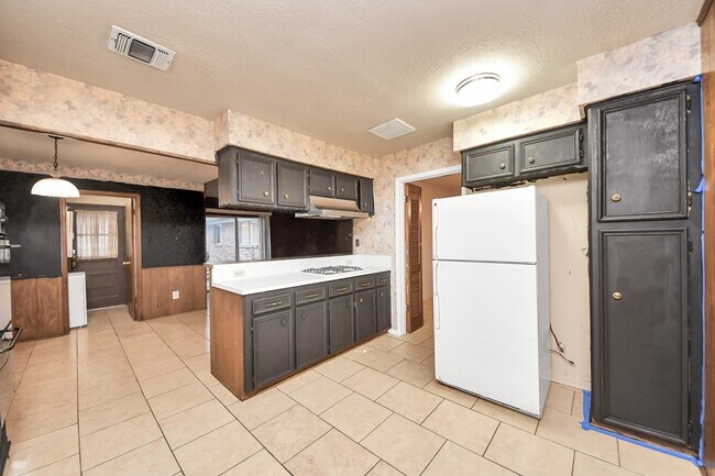Building Photo - 9126 Willow Meadow Dr