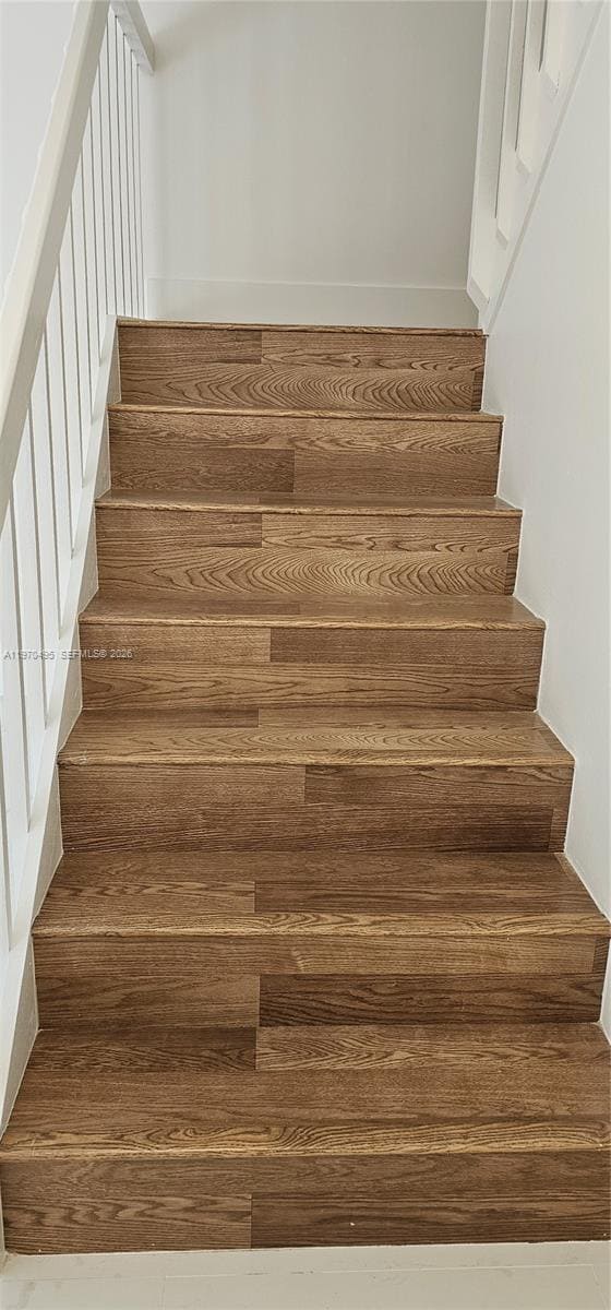 Building Photo - 3310 Meridian Way S