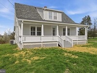 Building Photo - Available NOW! Adorable 4 Bed, 2 Bath Home for $2,600./month