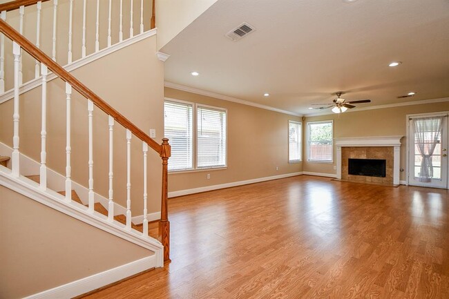 Building Photo - 11707 Turtle Lake Dr