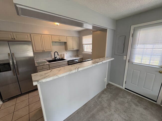 Building Photo - 1501 Antler Cir