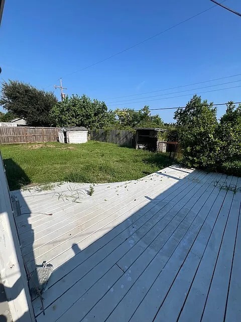 Building Photo - 7813 Pruitt Dr