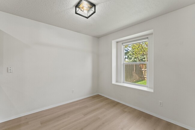 Building Photo - 3589 N Chatterton Way