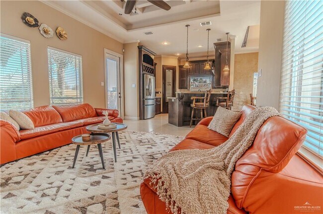 Building Photo - 45 Monroe Ave