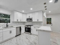 Building Photo - 4023 Laverock Rd