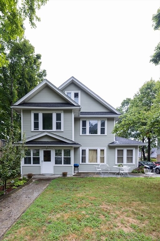 Primary Photo - 51 S Lenox St
