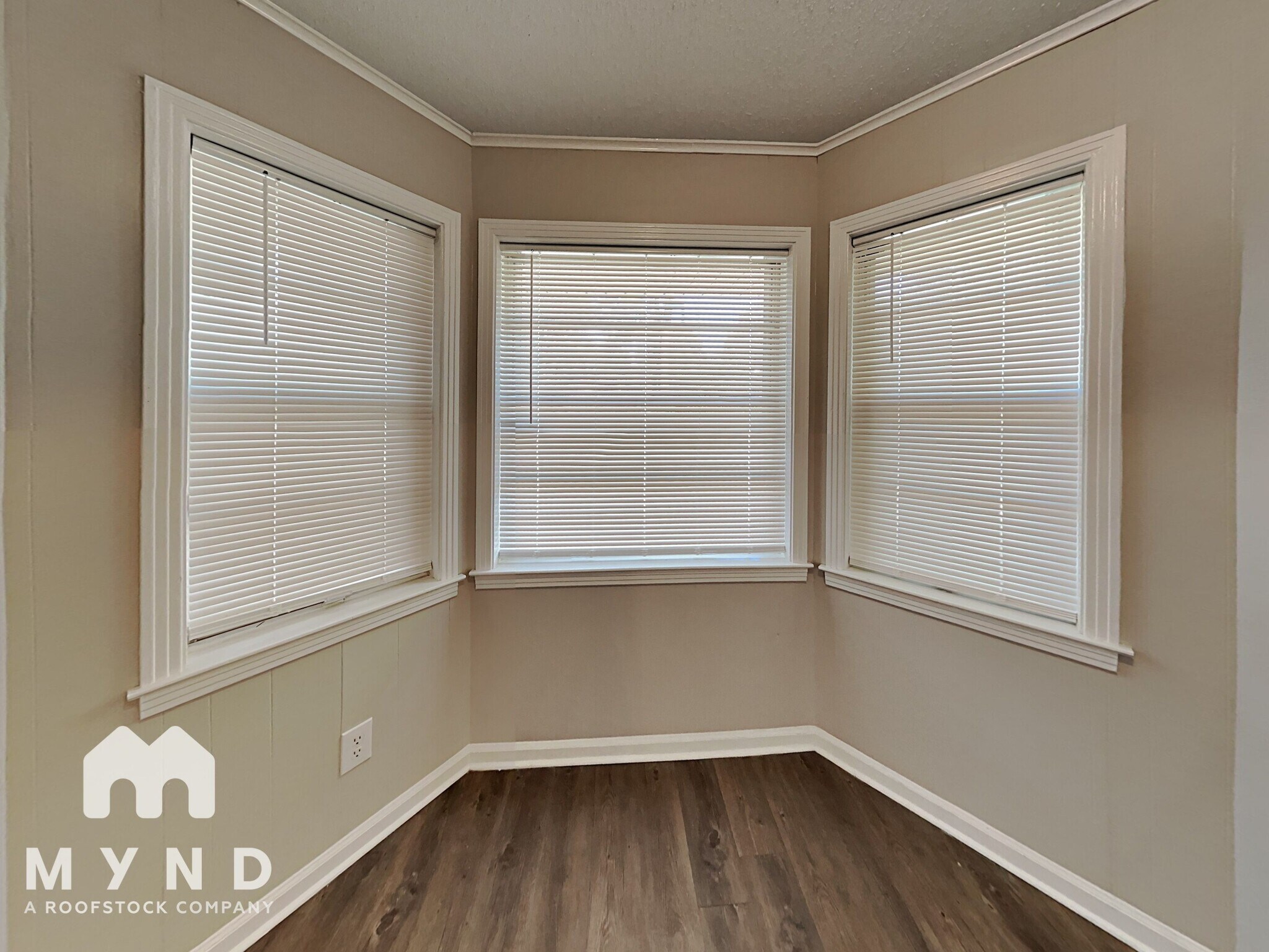 Building Photo - 5160 Rolling Meadows Dr