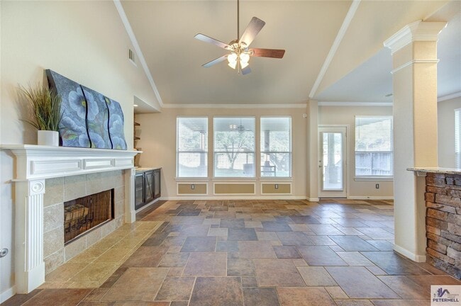 Building Photo - 5127 Shadow Breeze Ln