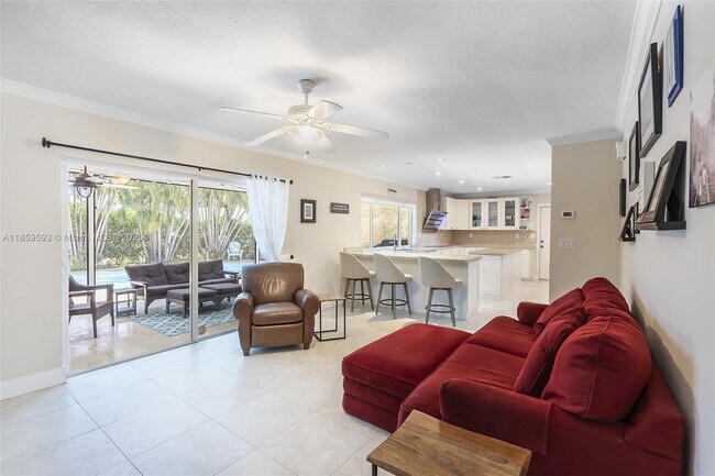 Building Photo - 8520 SW 84th Terrace