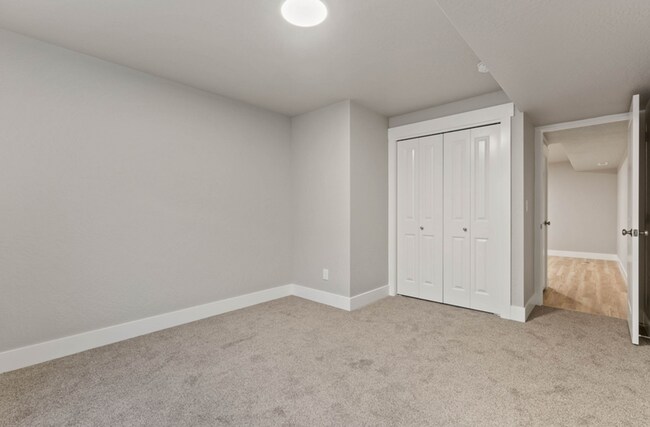 Building Photo - Newly Built 4 Bedroom Duplex With Yard