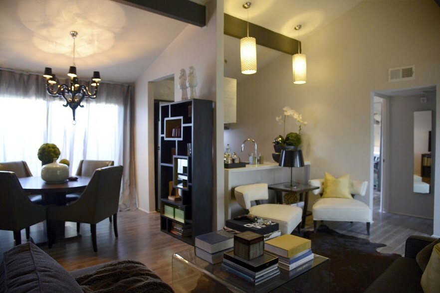 Greenhouse Flats 52005300 Gaston Ave Dallas TX 75214 Apartment Finder