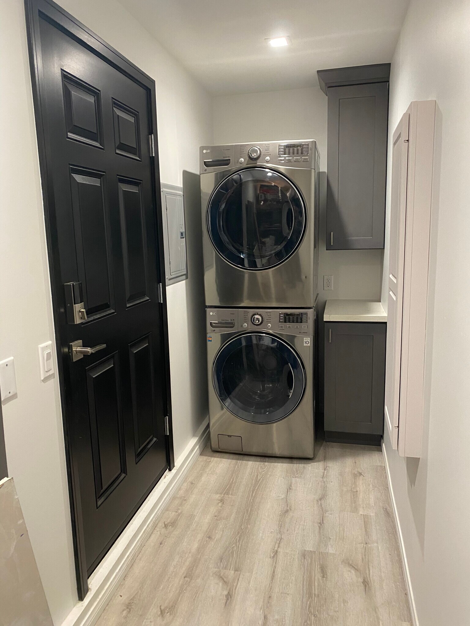Laundry Room - 3426 Gurnard Ave
