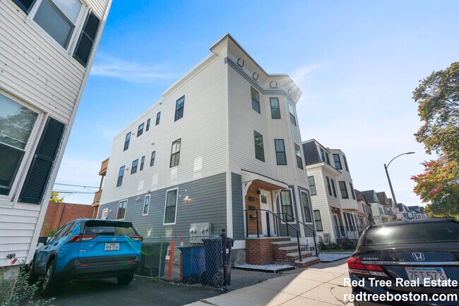 Building Photo - 79 Sydney St