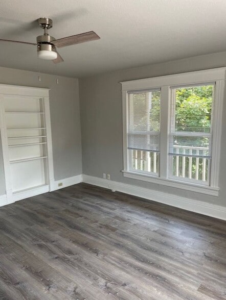 Interior Photo - Farrah Apartments