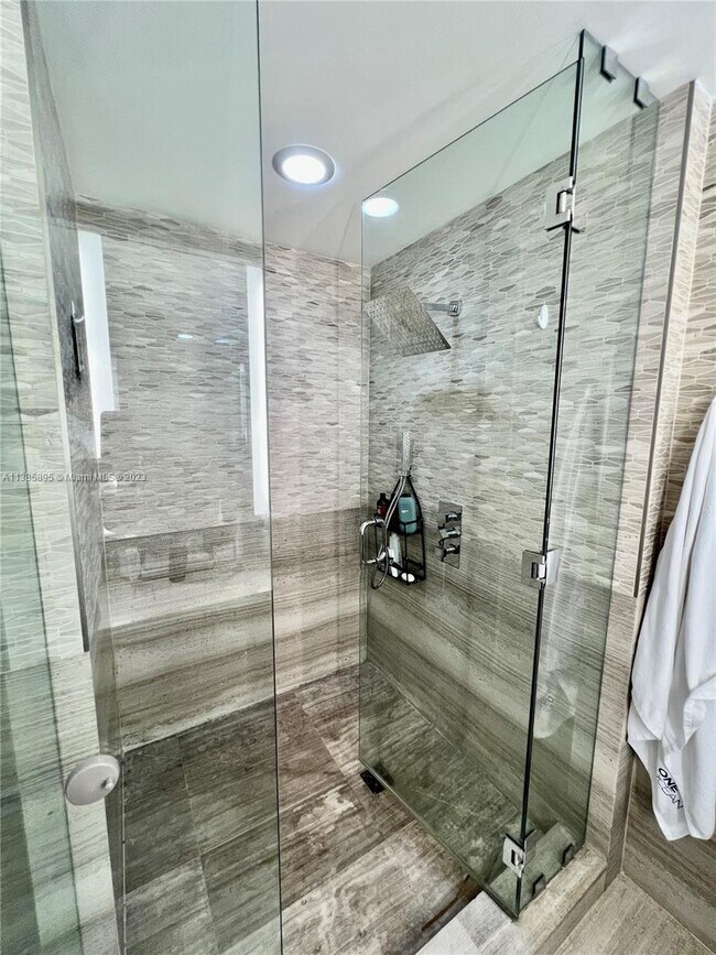 Building Photo - 1 Collins Ave