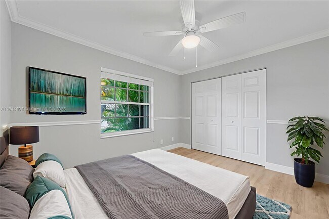 Building Photo - 2587 Jardin Ct