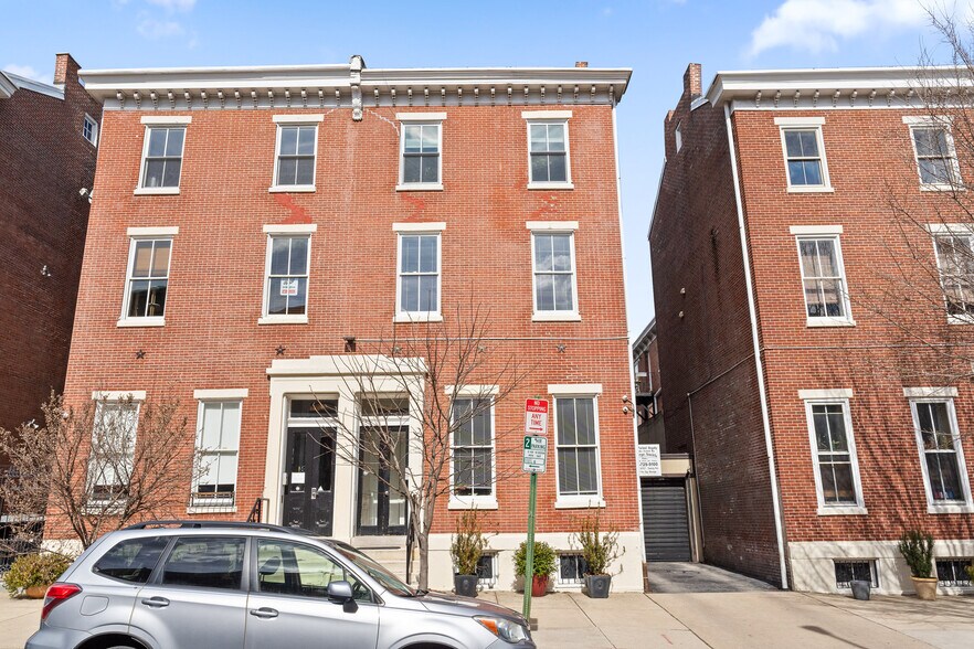Primary Photo - 1613 Green St