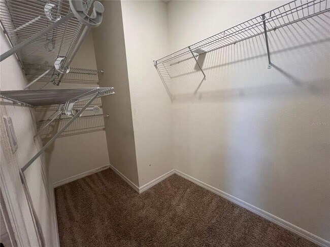 Building Photo - 1378 Fox Squirrel Dr