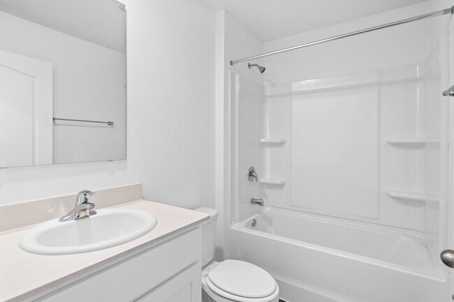 Building Photo - Almost New Home