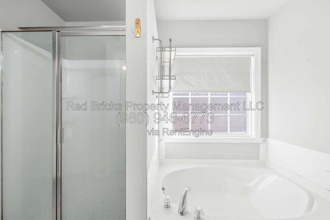 Building Photo - 1520 Tranquility Ave NW