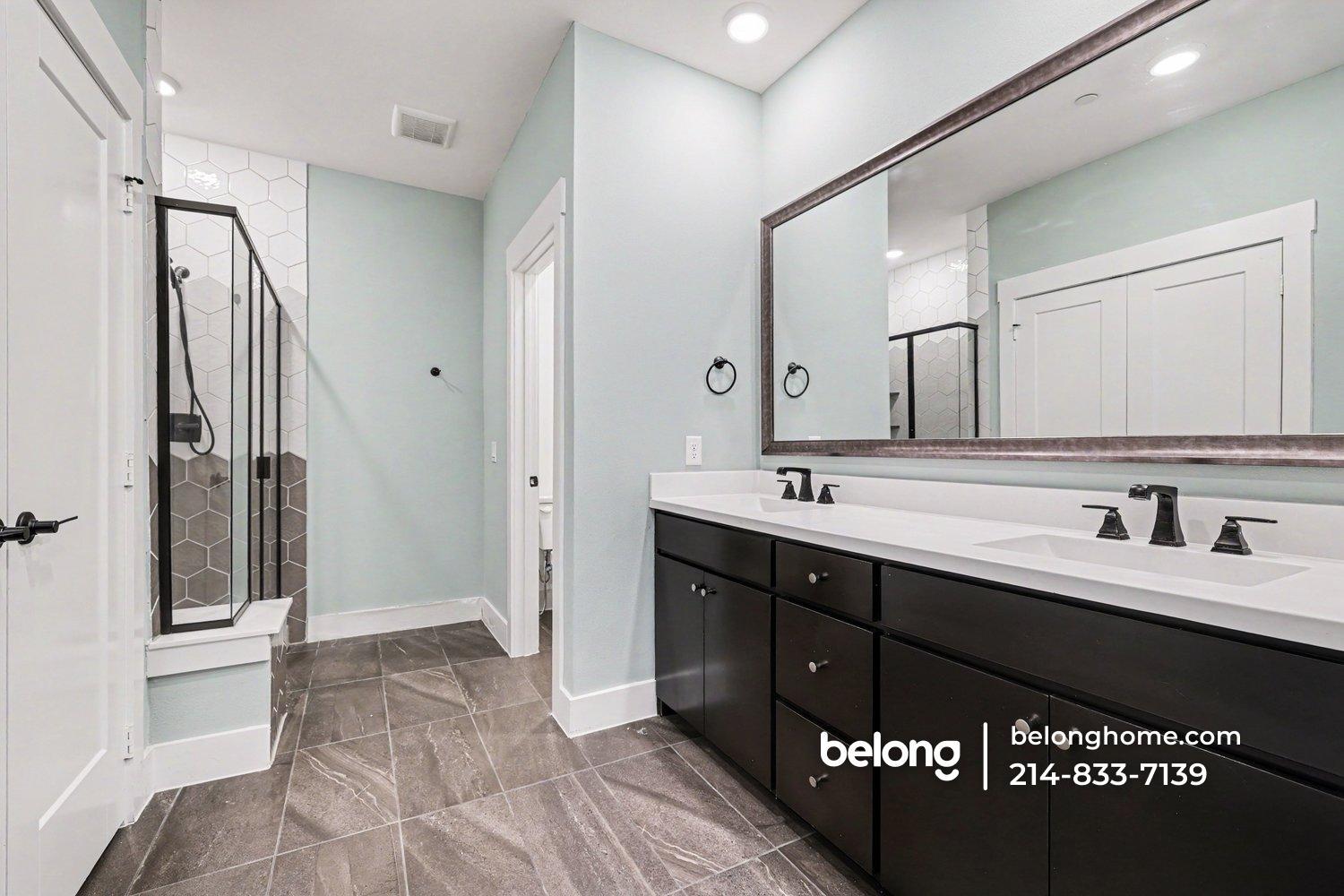 Building Photo - 860 Bandera Ct