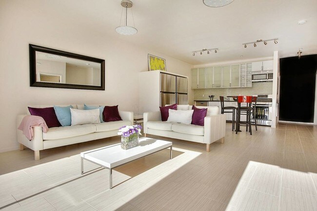 Building Photo - 880 Camino Del Sur - 12