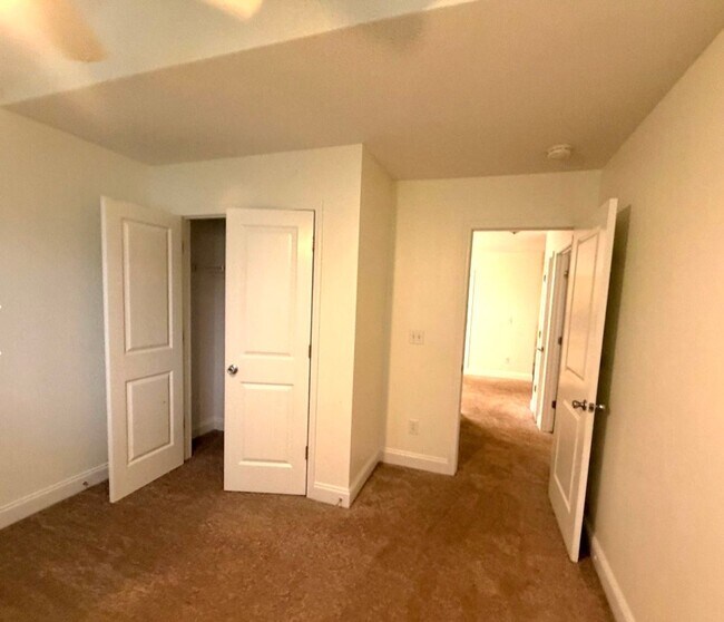 Building Photo - 129 S.Palms Drive