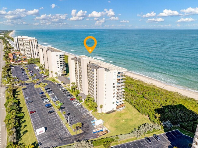 Building Photo - 4200 N Hwy A1A