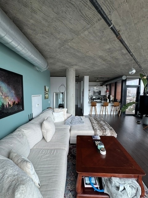 Building Photo - 504 N Green St