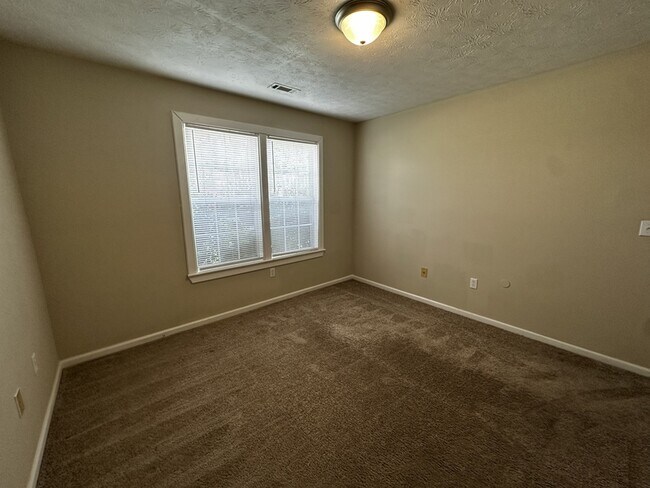 Building Photo - 1150 Micha Way